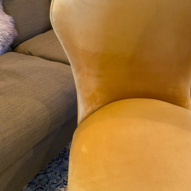 Velvet mustard dining chair
