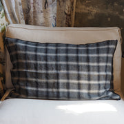 Le Monde Sauvage by Béatrice LAVAL Washed Linen Pillowcase -Highland